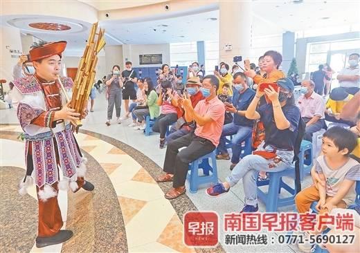 首页联合早报手机版，掌握世界脉搏的移动窗口联合早报手机网